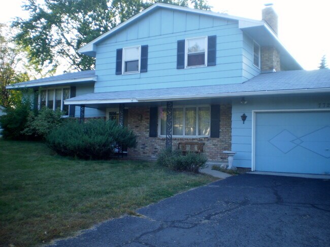 Building Photo - 7725 Tessman Dr