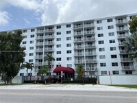 Building Photo - 1251 NE 108th St