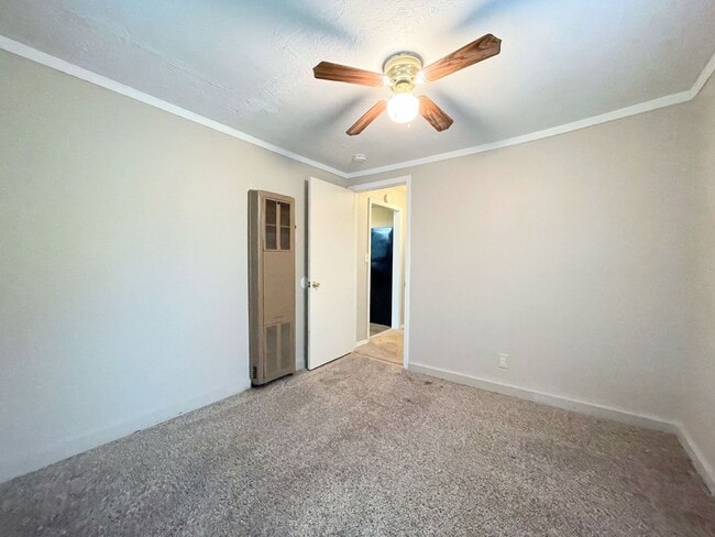 Building Photo - Affordable Two Bedroom