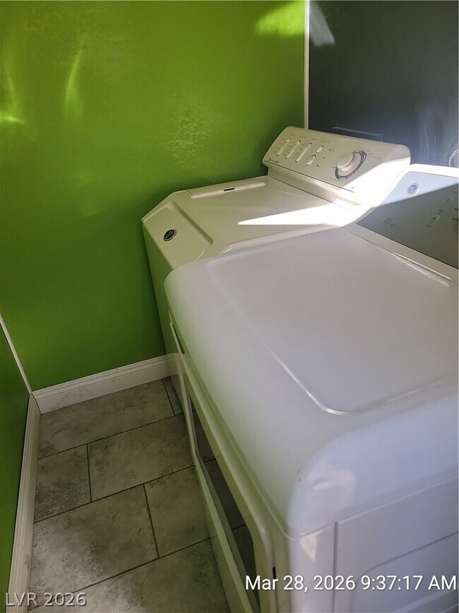 Building Photo - 3503 Oberon Ln