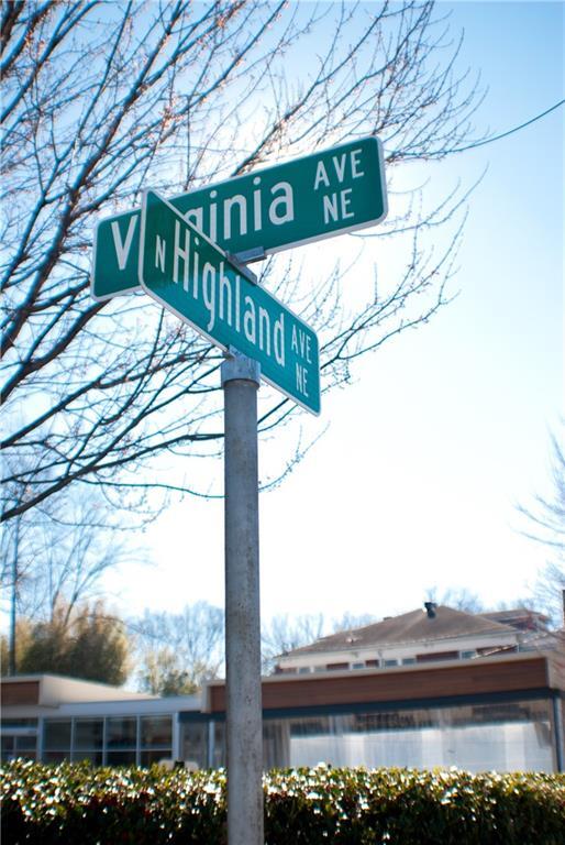 Building Photo - 961 E Rock Springs Rd NE