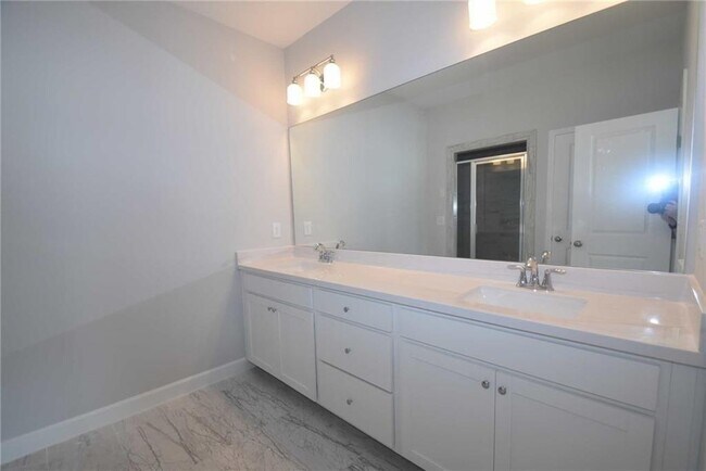 Building Photo - 2861 Boone Dr