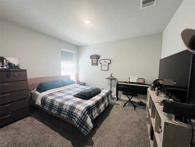 Building Photo - 3315 Dagostino Crk Dr