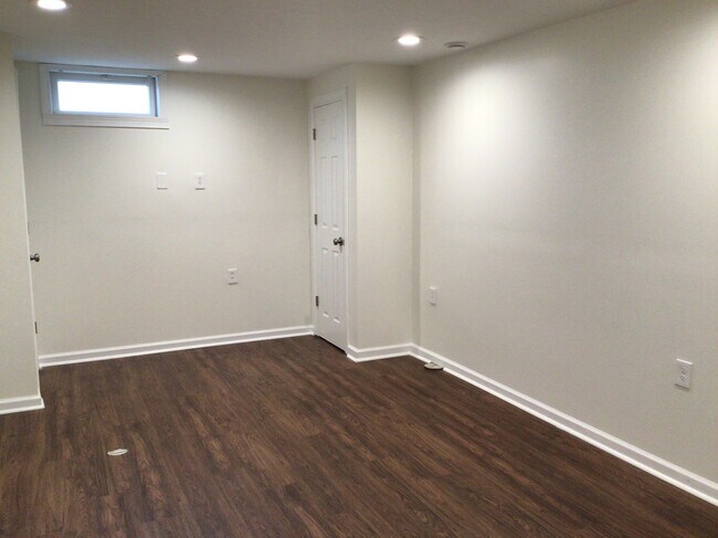 Building Photo - 726 Heartland Meadows Dr