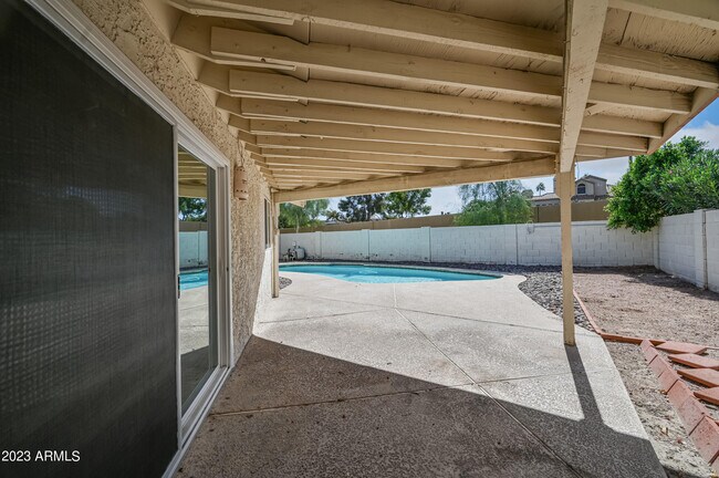 Building Photo - 7725 E Rovey Ave