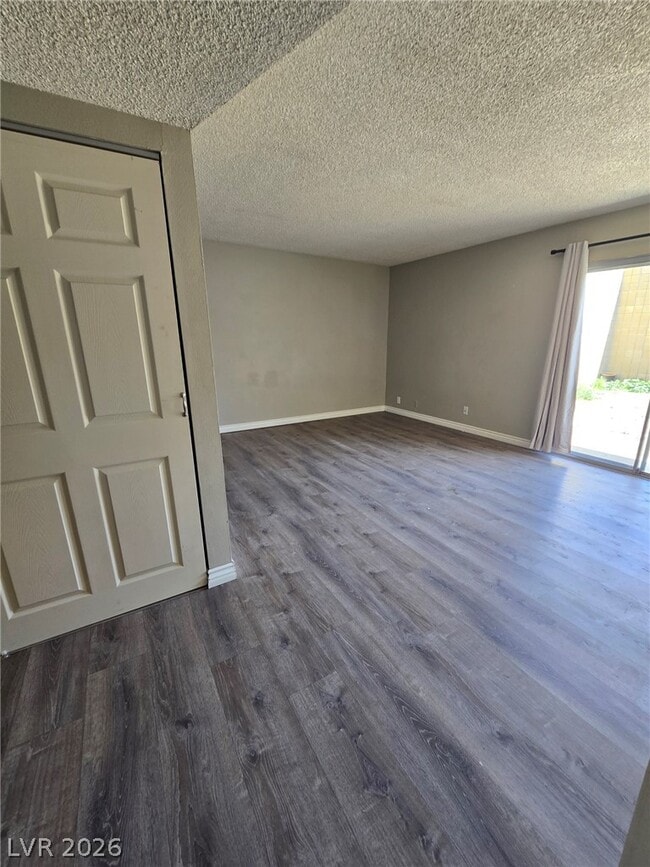 Building Photo - 3612 Mt Vernon Ave