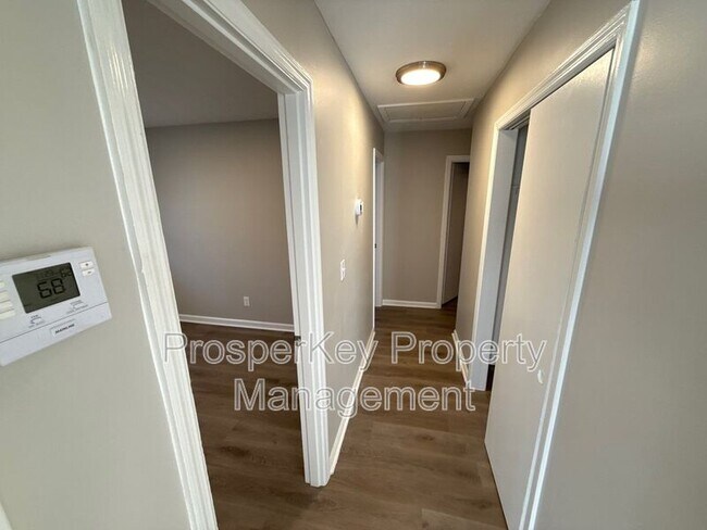 Building Photo - 1401 Coffee Ct