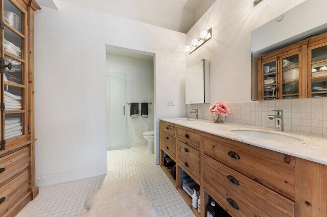 Building Photo - 2162 NW 52nd St