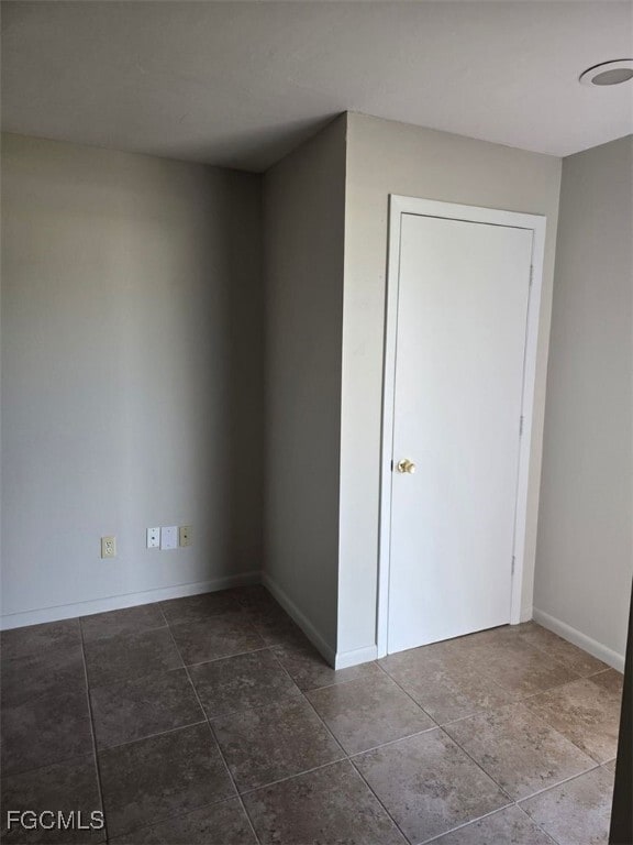 Building Photo - 2312 SE 6th Terrace