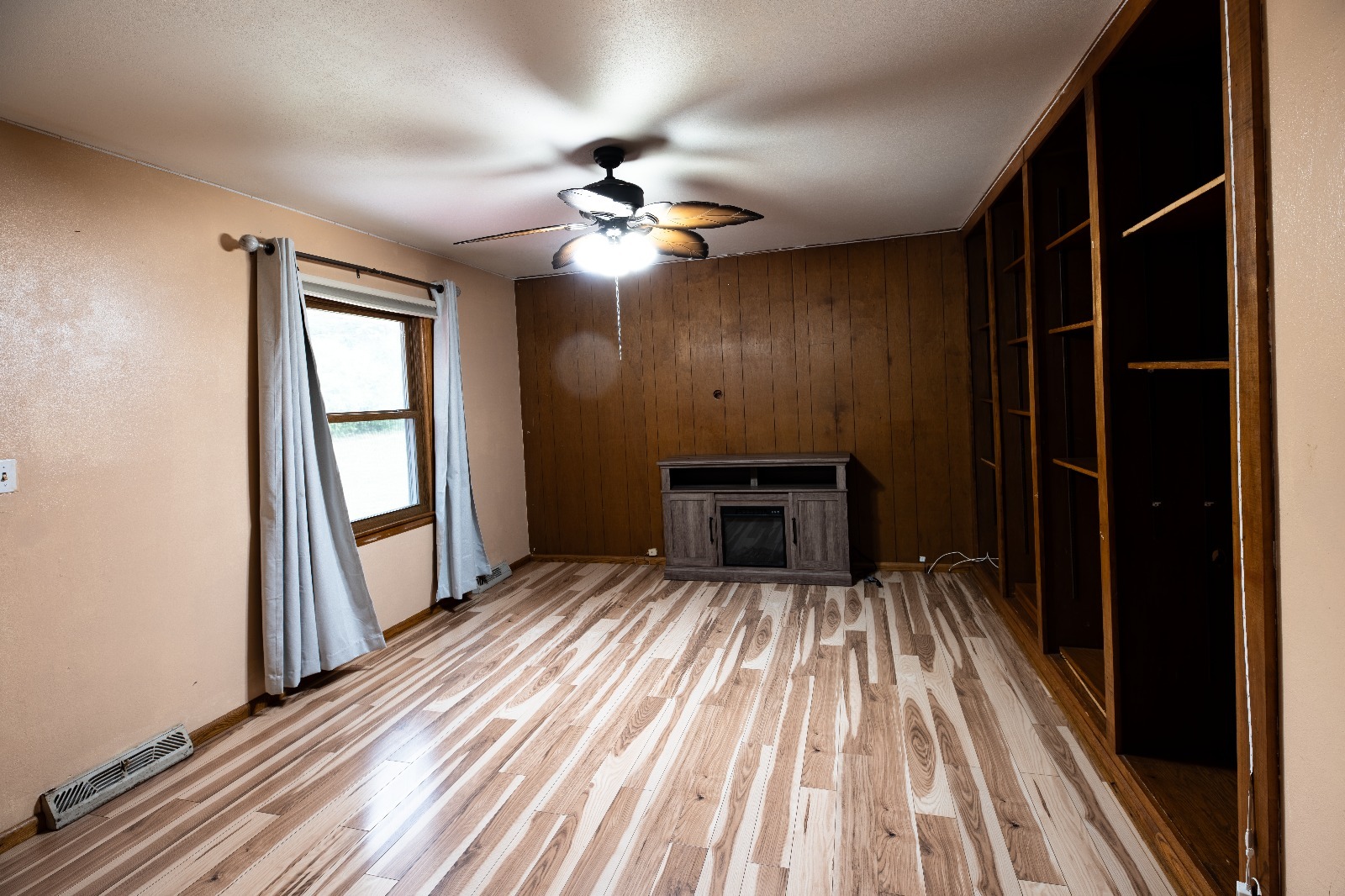 Building Photo - 8684 N 62nd St