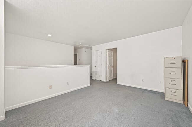 Building Photo - 15707 Crooked Arrow Dr