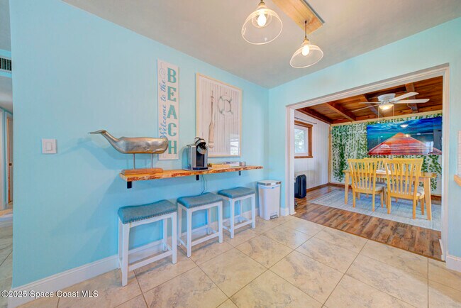 Building Photo - 282 Fay Dr