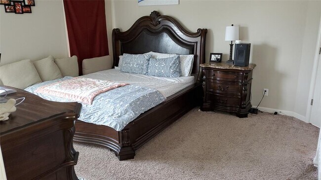 Building Photo - 8863 Broderick St