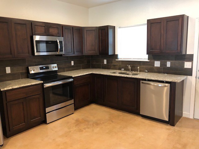 Building Photo - 9455 Aqua Dr