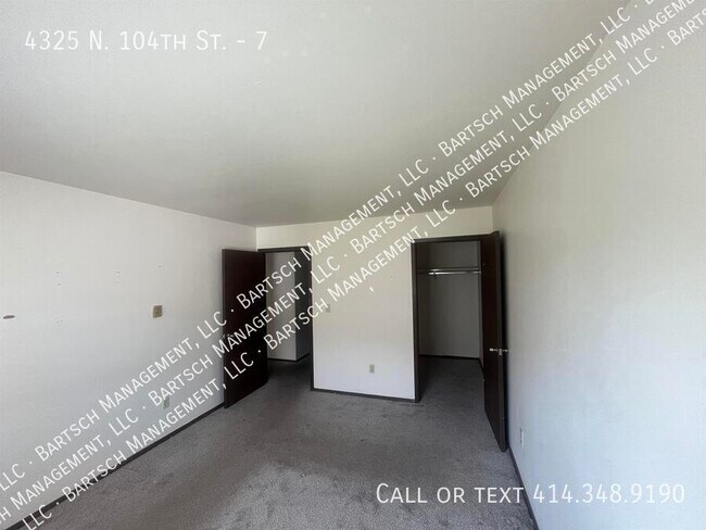 Building Photo - 4325 N 104th St
