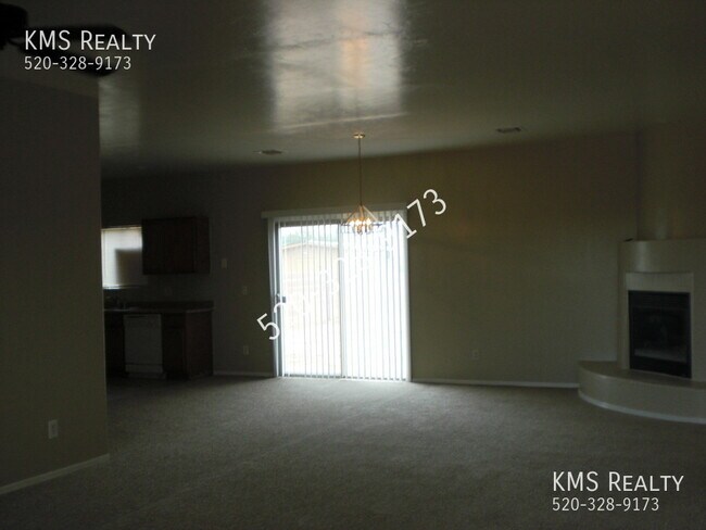 Building Photo - 6735 S Via Molino De Viento
