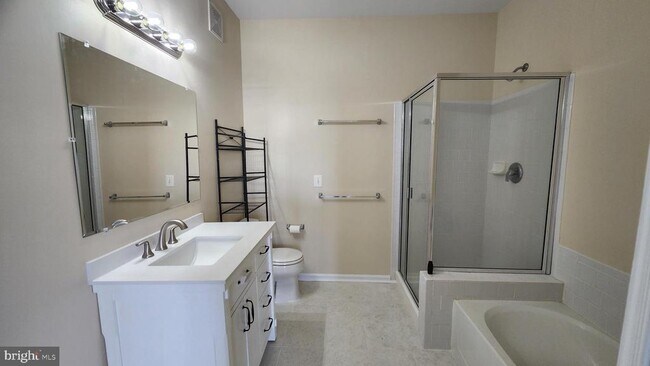 Building Photo - 6333 Eagle Ridge Ln