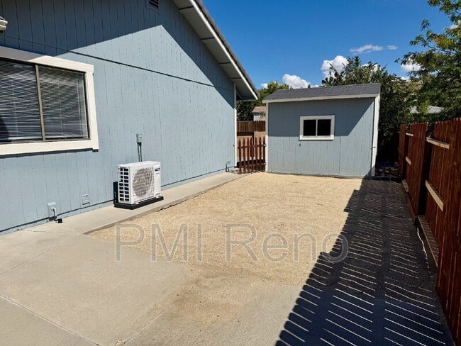 Building Photo - 1372 Laser Ct