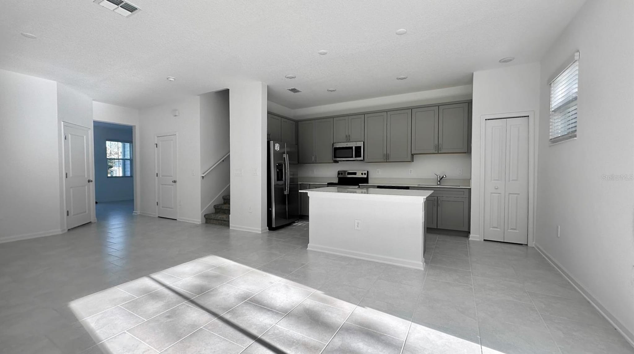 Building Photo - 7600 Stone Creek Trl