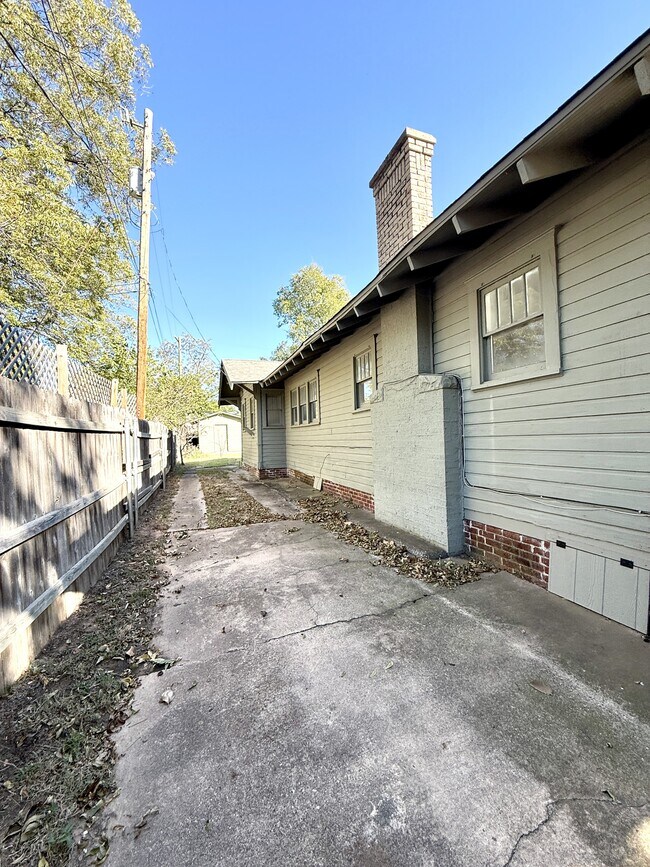 Building Photo - 316 K St SW