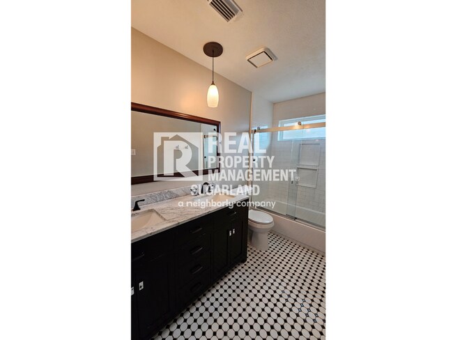 Building Photo - Elegant Living & Modern Comfort in Lexington Creek