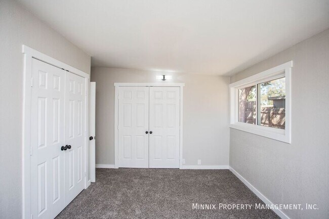 Building Photo - 2725 63rd St