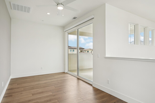 Building Photo - 79154 Acacia Wy
