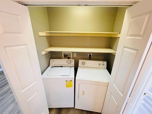 Building Photo - 3BR/2BA For Rent