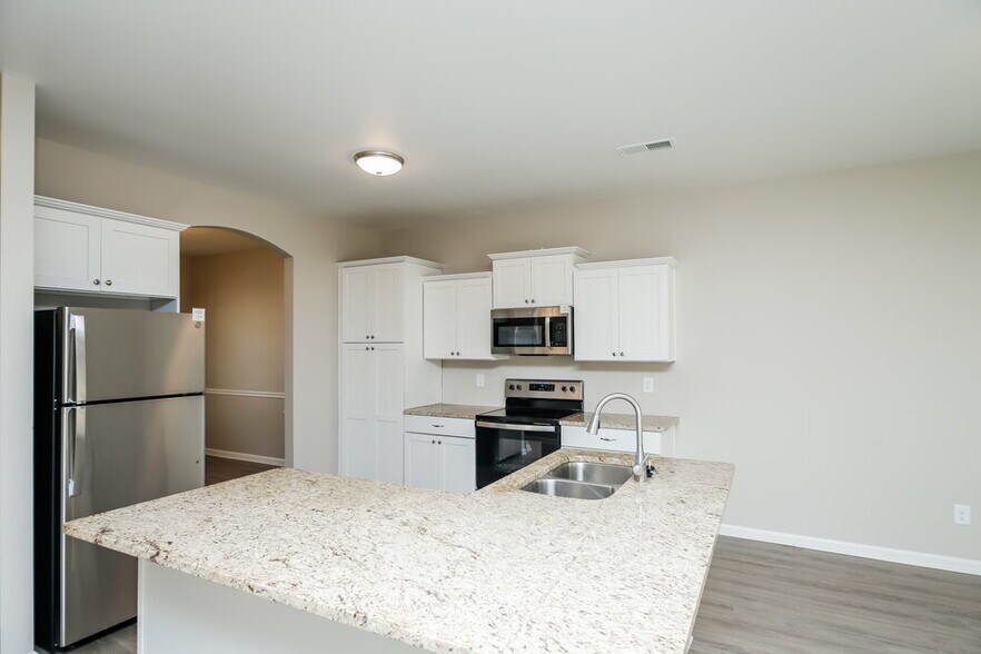 Building Photo - 149 Lindsey Dr