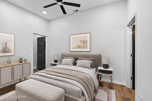 Building Photo - 508 Lilly Ave