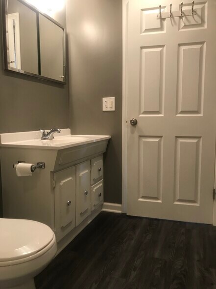 Bathroom - 95 9.5 South Washington