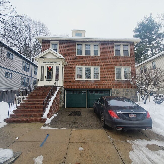 Building Photo - Charming Roslindale 2 Bd 1 Bath w Garage and Green Space