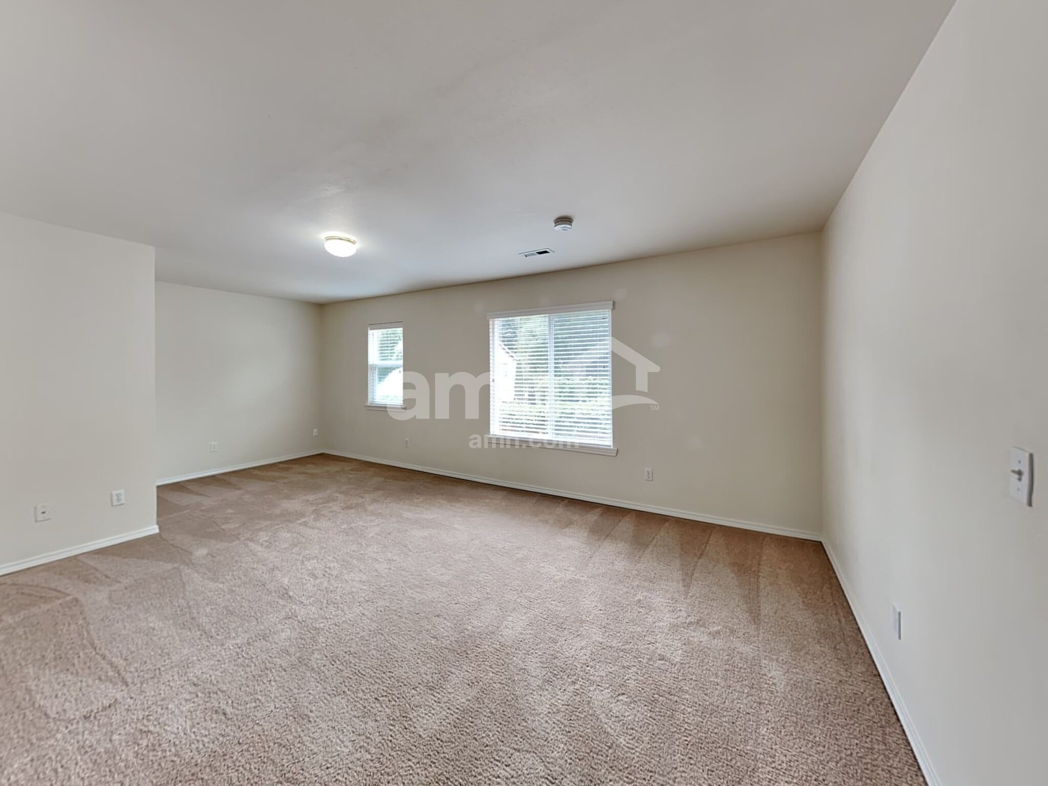 Building Photo - 5008 S Mullen St