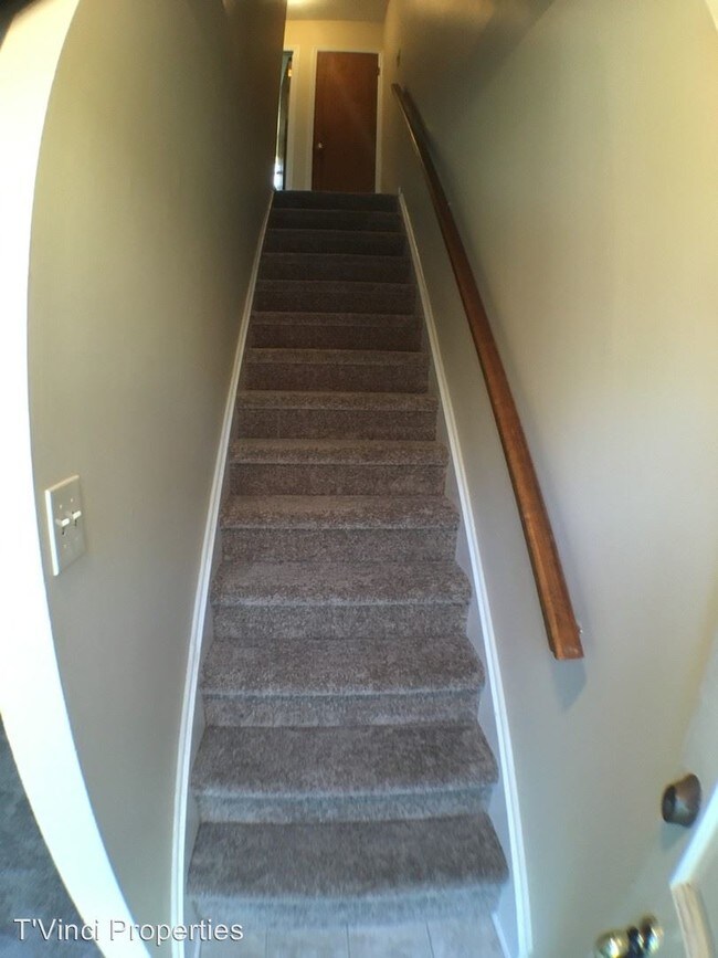 Building Photo - 222 Northpoint Ave