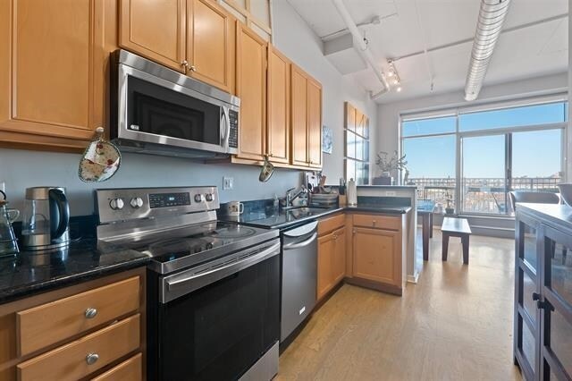 Building Photo - 689 Marin Blvd