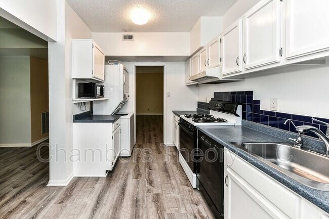 Building Photo - 11831 Shire Ct