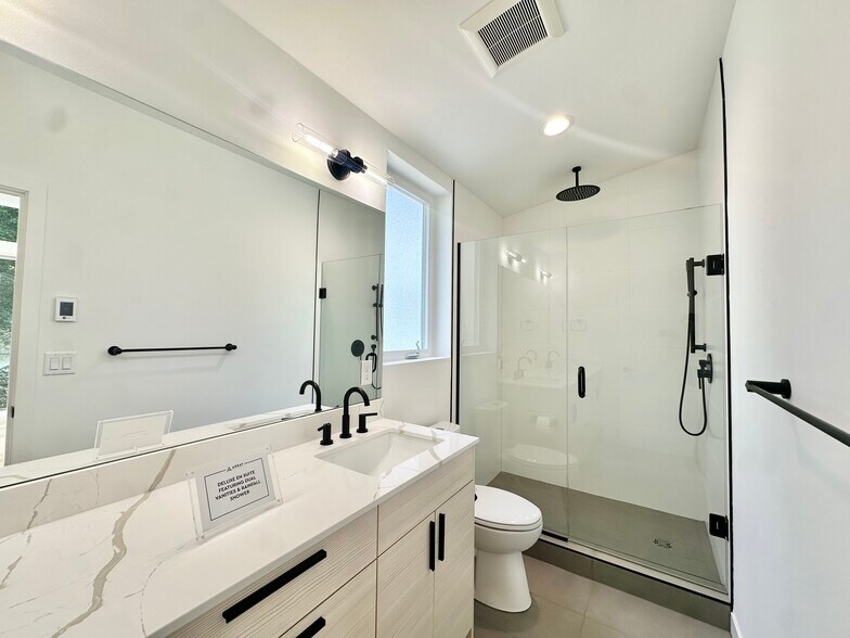 Building Photo - 12013 36th Ave NE