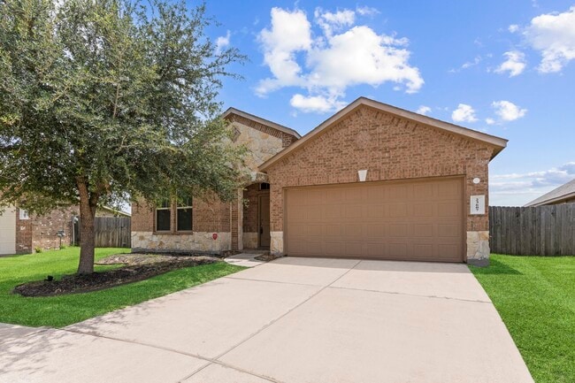 Building Photo - 23607 Legano Dr