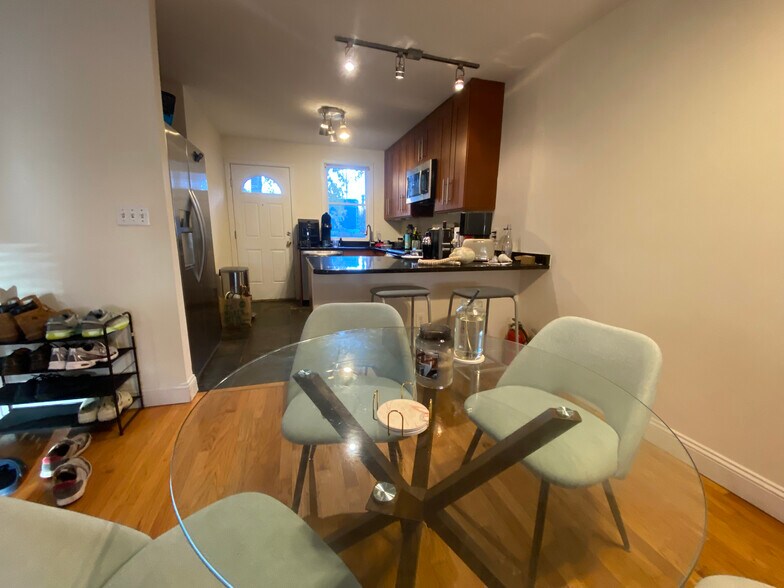 Building Photo - 1430 Tremont St