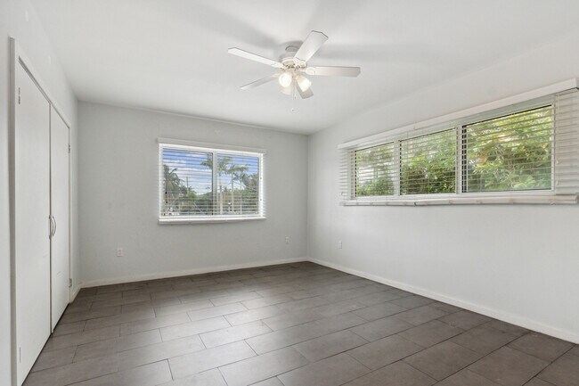 Building Photo - 8501 Hawthorne Ave