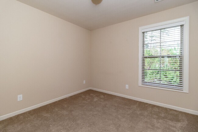 Building Photo - Beautiful 3 bedroom Townhome in Grovetown!