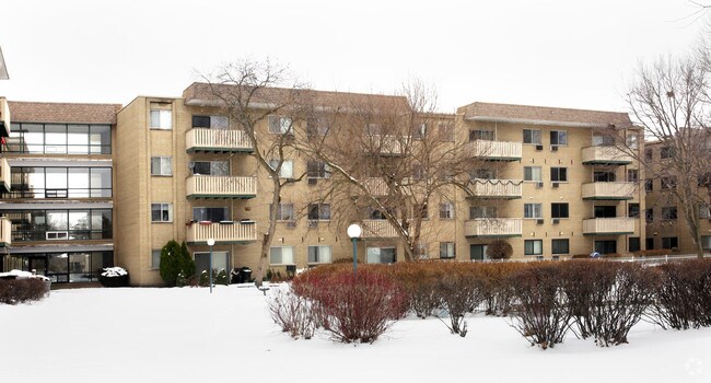 Building Photo - Westgate Condominiums