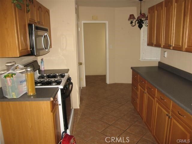 Building Photo - 450 St Augustine Ave