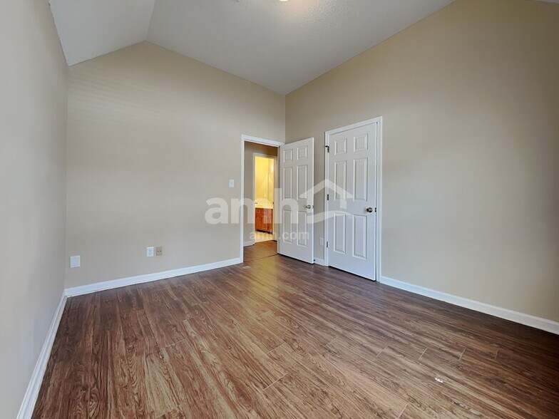 Building Photo - 5181 Marlboro Ct