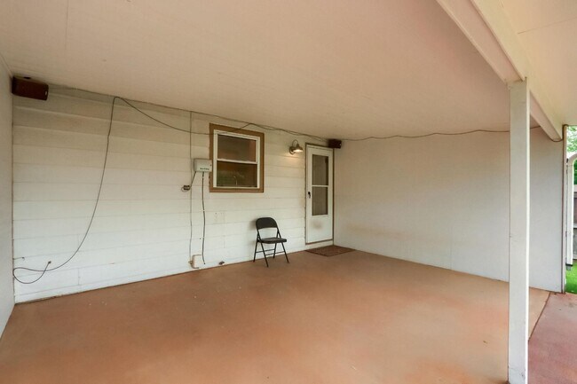 Building Photo - 2 Bedroom single family home in Denver