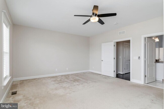 Building Photo - 612 Marina Landing Ln