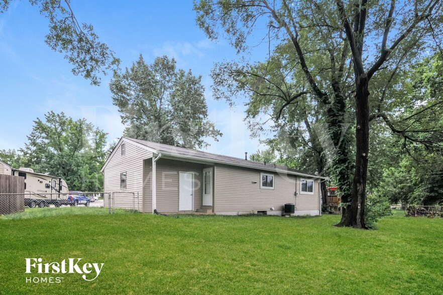 Building Photo - 2701 Essex St