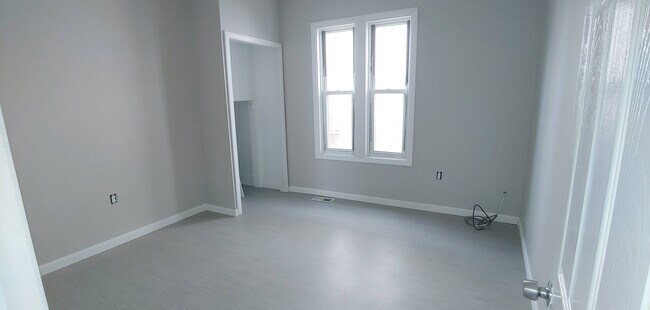 Second bedroom - 58 Paine St