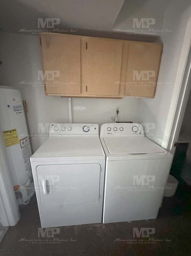 Building Photo - 2012 Langshire Dr