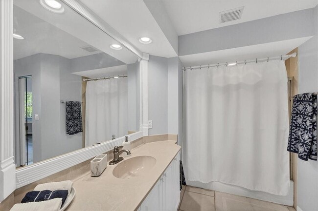 Building Photo - 3803 54th Dr W